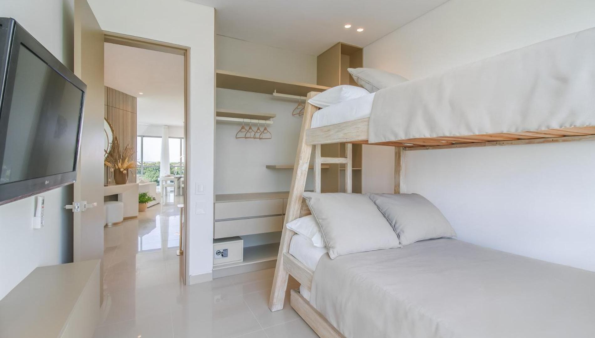 Luxury A 100 Mts Del Mar En Edificio Seaway Cartagena
